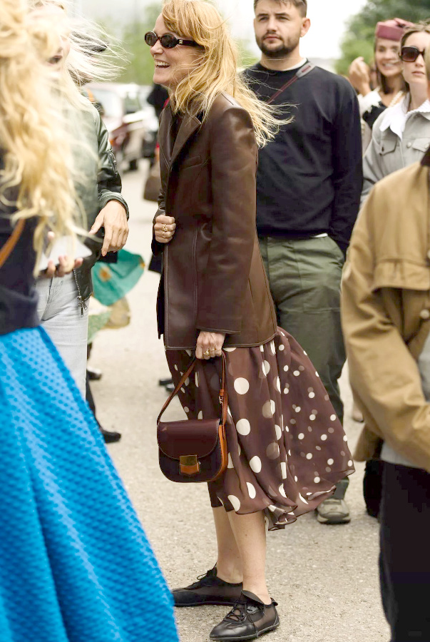 Lorsque les pois s'invitent au centre de la tendance marron !