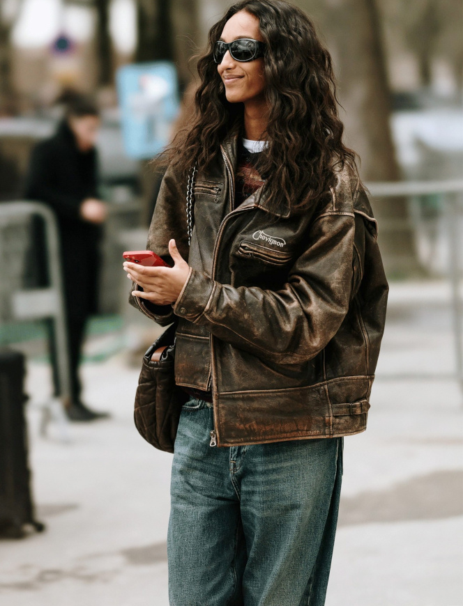 Wanted : un blouson en cuir usé et trop grand !