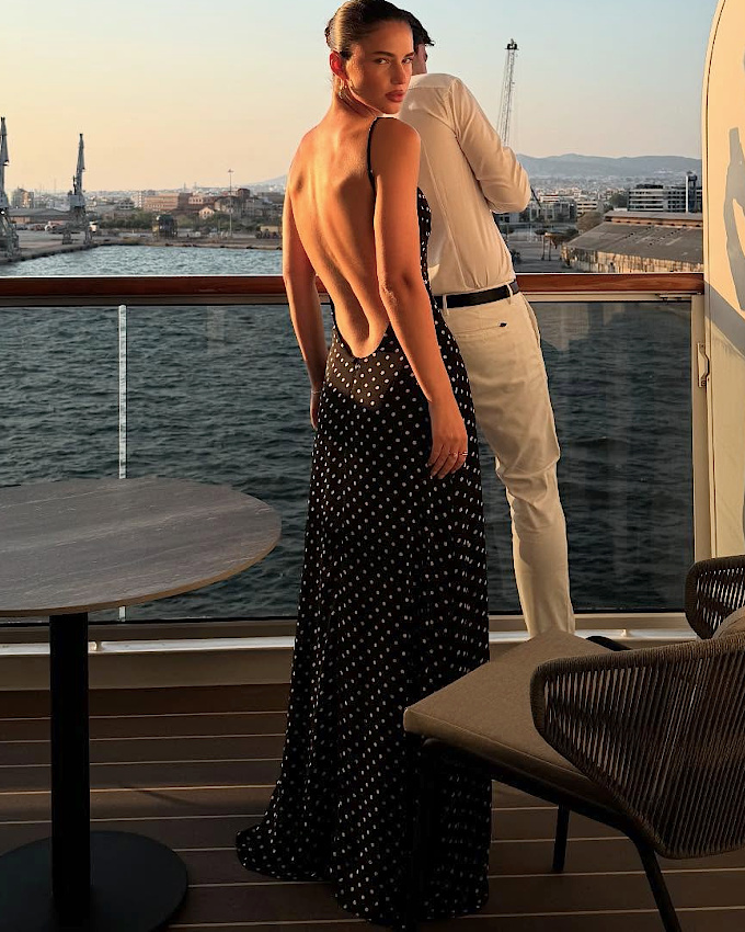 Dos nu et imprimé pois sont faits pour vivre ensemble !