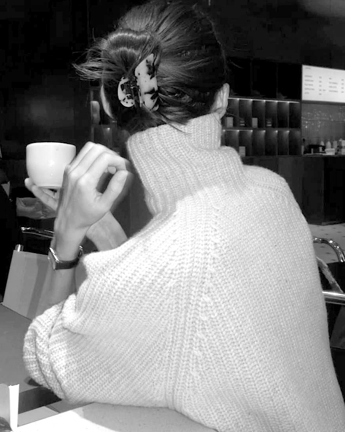 Col montant + pince crocodile + café = le bon mix