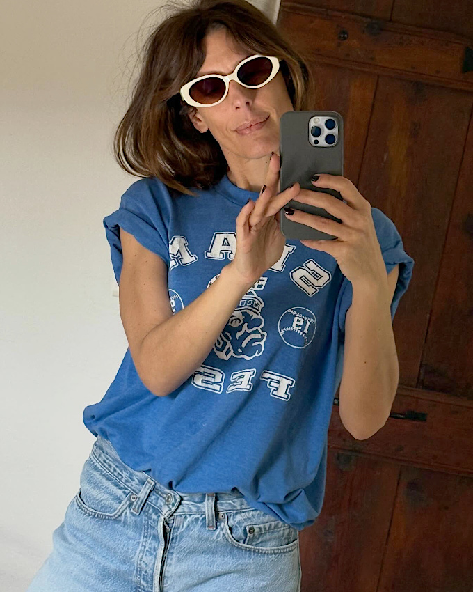 Wanted : un tee-shirt bleu cobalt !