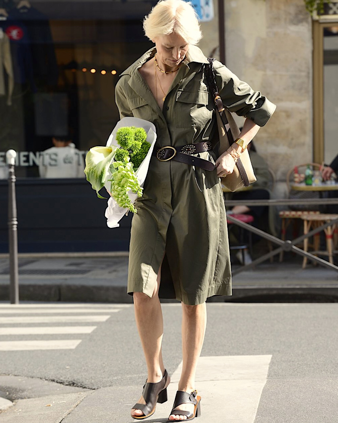 Le bouquet de fleurs : plus efficace que n'importe accessoire pour illuminer un look !