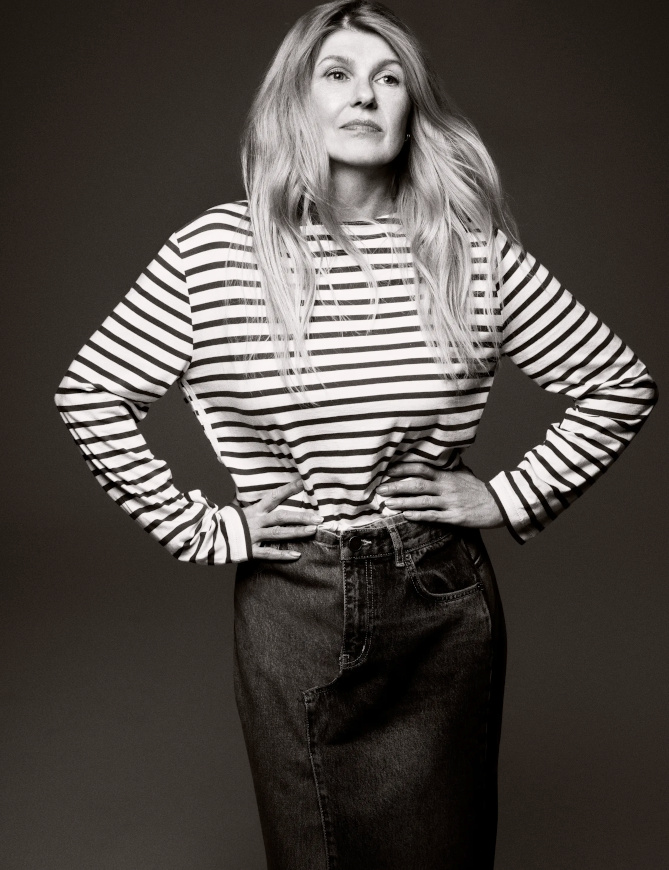 Marinière + jupe droite en jean = le bon mix