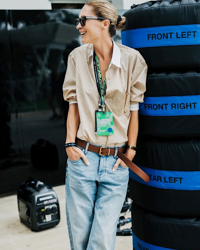 Chemise masculine + jean droit + ceinture un peu trop grande = le bon mix