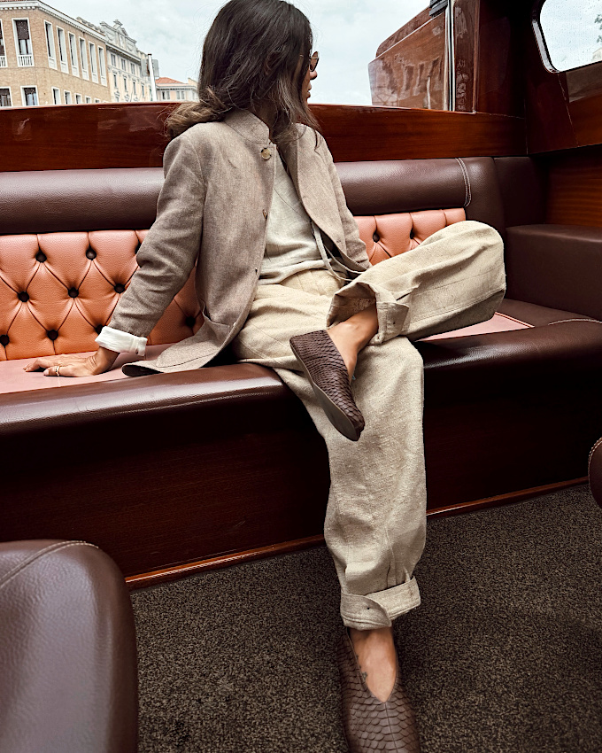 Mêlant couvrance et fraîcheur, ce look ne manque pas d'intérêt !