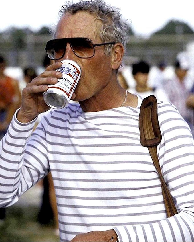 Marinière + lunettes aviateur = le bon mix