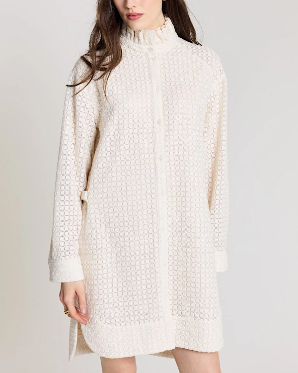 Robe blanche structurée