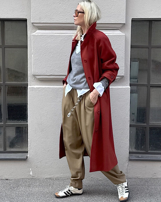 Rouge + kaki + gris = le bon mix
