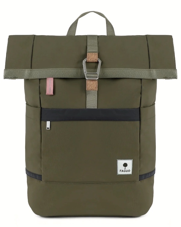Sac à dos kaki Faguo avec fermeture à rabat replié, boucle métallique et poche avant zippée